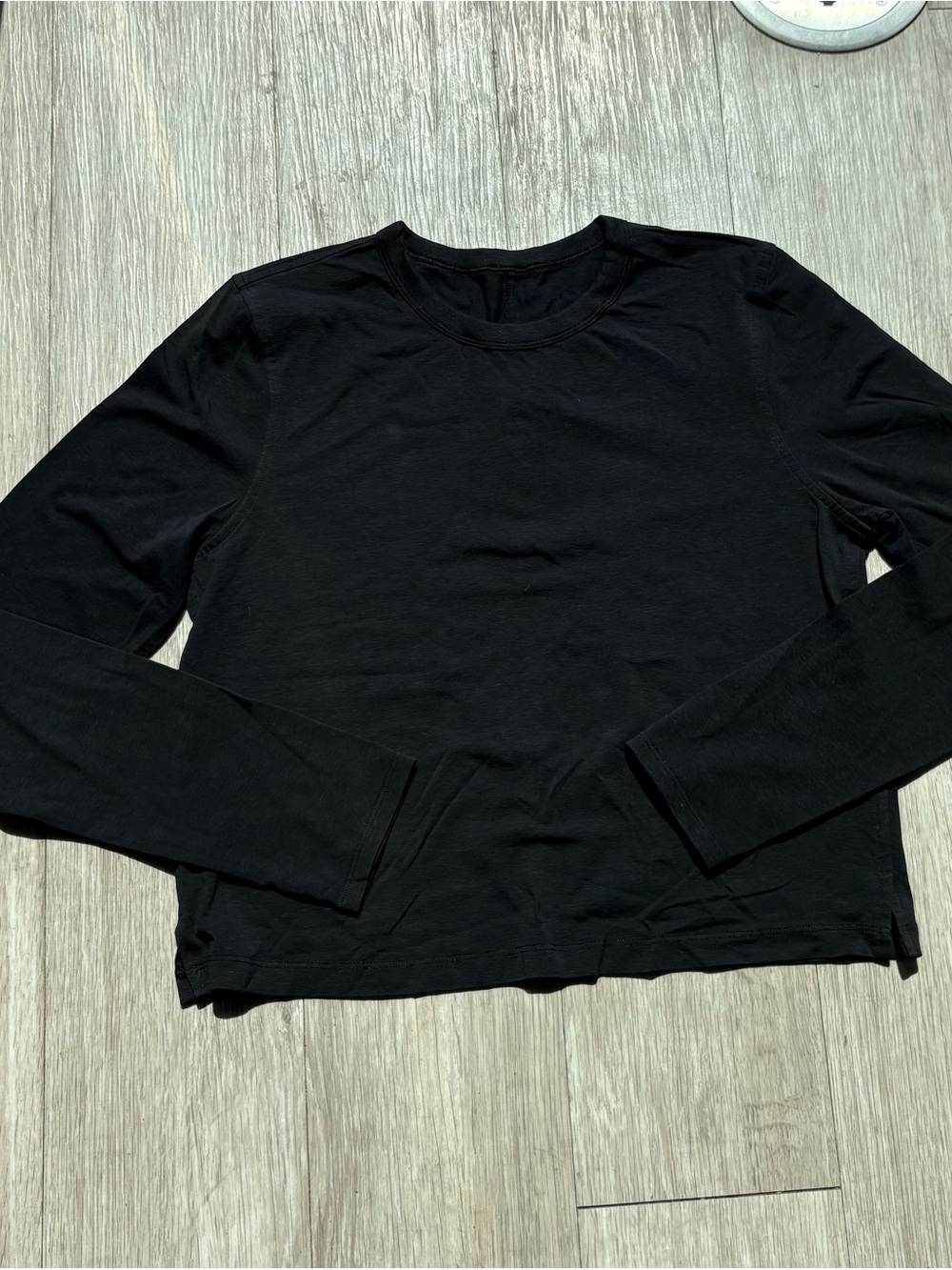 Lululemon Classic Black Long Sleeve Crop Top